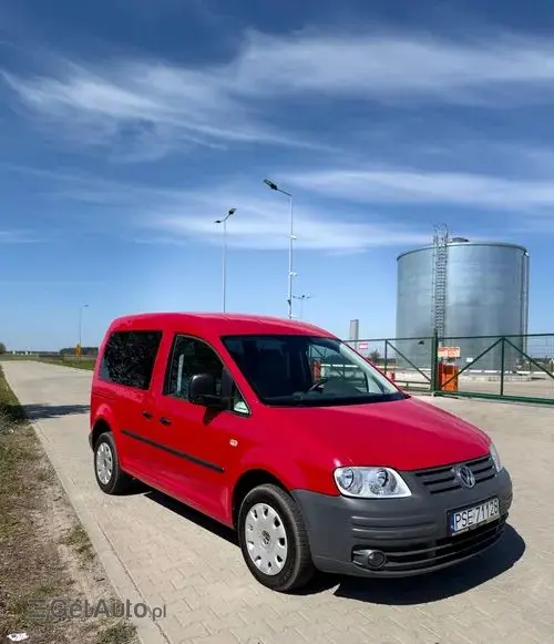 VOLKSWAGEN Caddy 