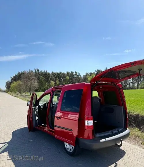 VOLKSWAGEN Caddy 