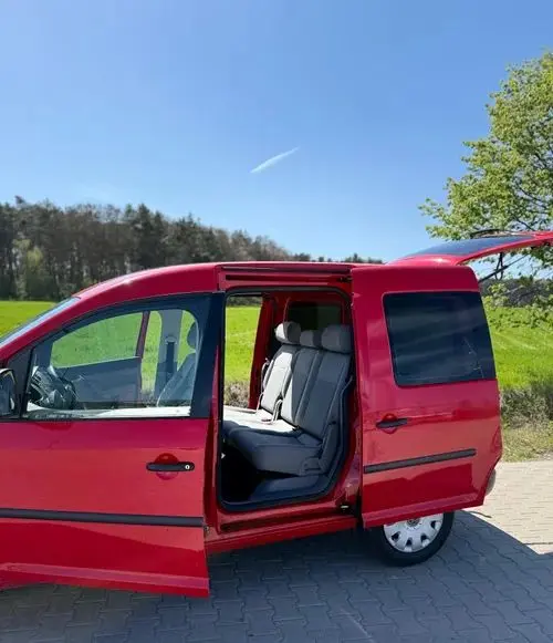 VOLKSWAGEN Caddy 