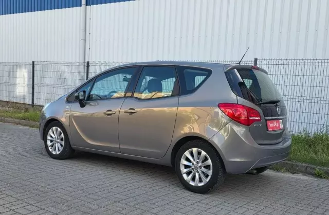 OPEL Meriva 