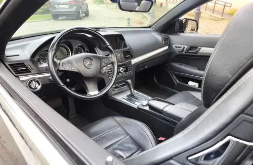 MERCEDES-BENZ Klasa E 