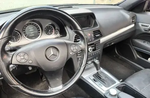 MERCEDES-BENZ Klasa E 