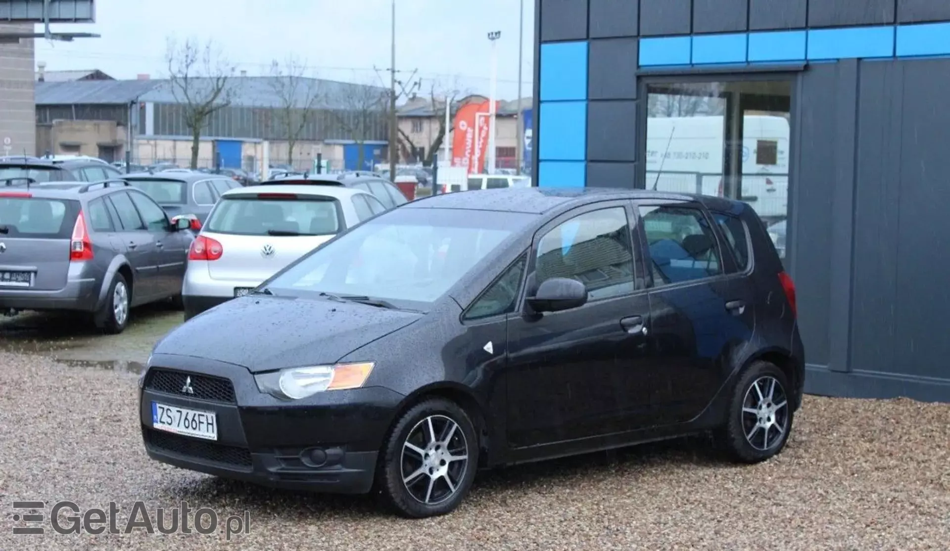 MITSUBISHI Colt 
