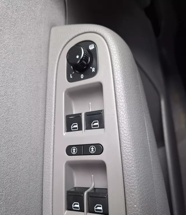 VOLKSWAGEN Sharan 2.0 TDI (140 KM) DSG SCR