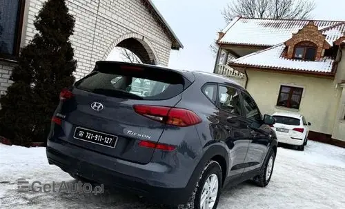 HYUNDAI Tucson 