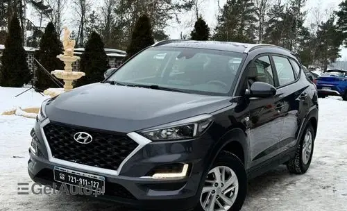 HYUNDAI Tucson 