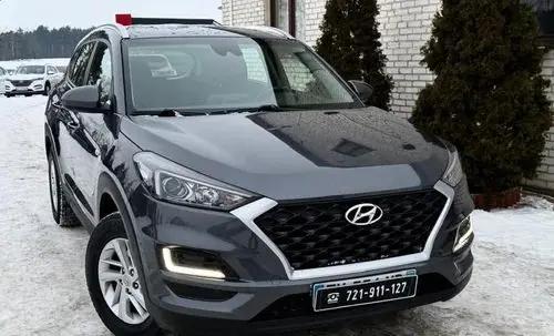 HYUNDAI Tucson 