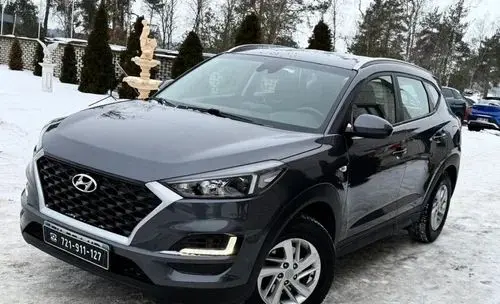 HYUNDAI Tucson 
