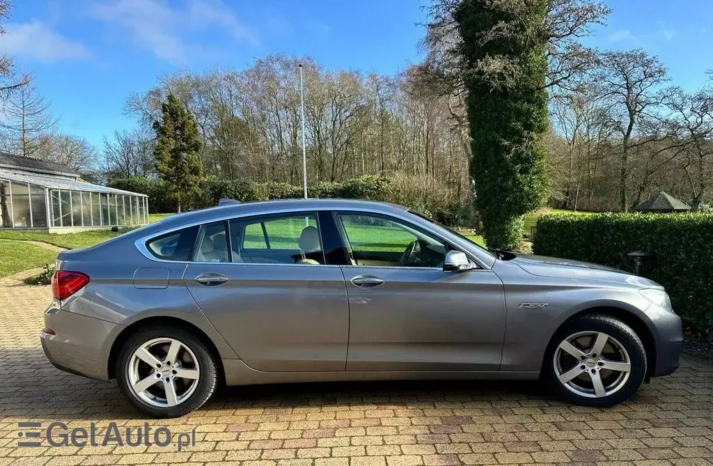 BMW 5GT 