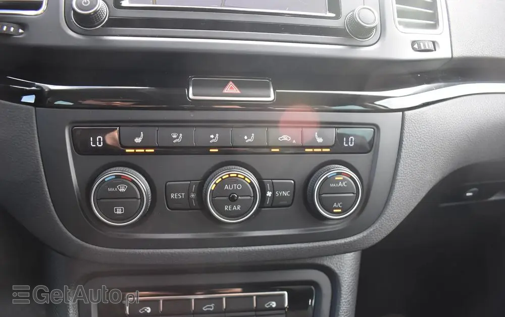 VOLKSWAGEN Sharan 2.0 TDI BMT Highline DSG