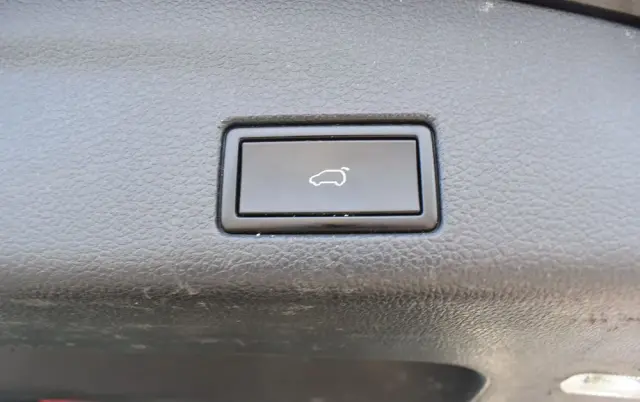 VOLKSWAGEN Sharan 2.0 TDI BMT Highline DSG