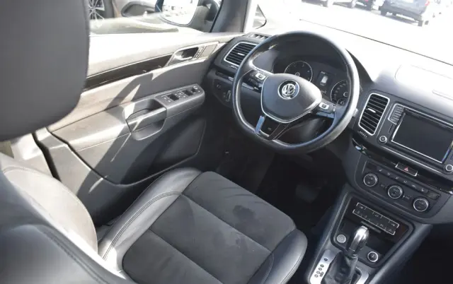 VOLKSWAGEN Sharan 2.0 TDI BMT Highline DSG