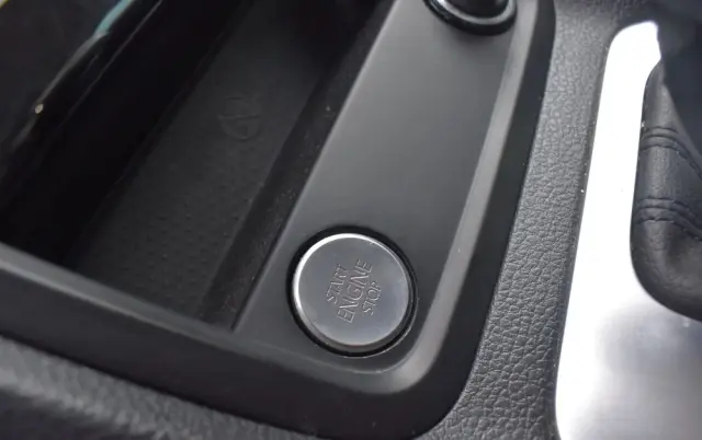 VOLKSWAGEN Sharan 2.0 TDI BMT Highline DSG