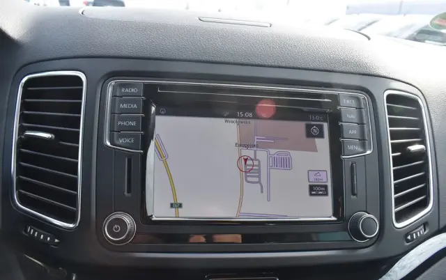 VOLKSWAGEN Sharan 2.0 TDI BMT Highline DSG