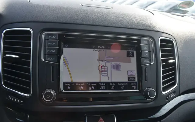 VOLKSWAGEN Sharan 2.0 TDI BMT Highline DSG