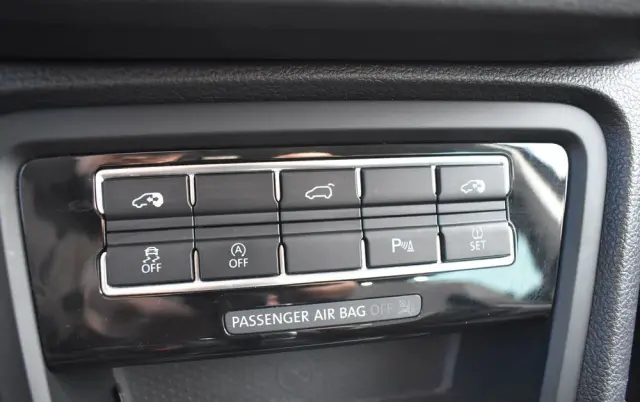 VOLKSWAGEN Sharan 2.0 TDI BMT Highline DSG