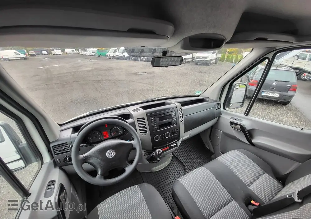 VOLKSWAGEN Crafter doka klima skrzynia 2.80 super stan 