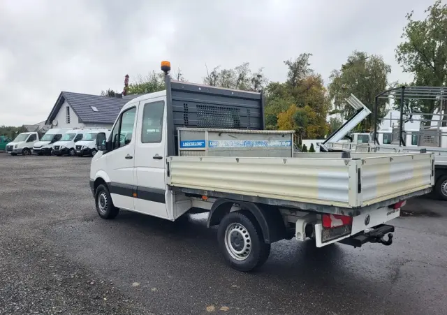 VOLKSWAGEN Crafter doka klima skrzynia 2.80 super stan 