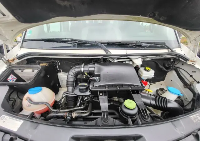 VOLKSWAGEN Crafter doka klima skrzynia 2.80 super stan 