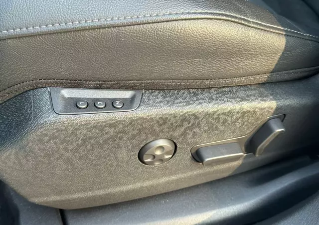 DS AUTOMOBILES DS 7 Crossback 1.6 PureTech Performance Line +