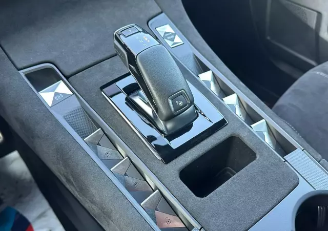 DS AUTOMOBILES DS 7 Crossback 1.6 PureTech Performance Line +