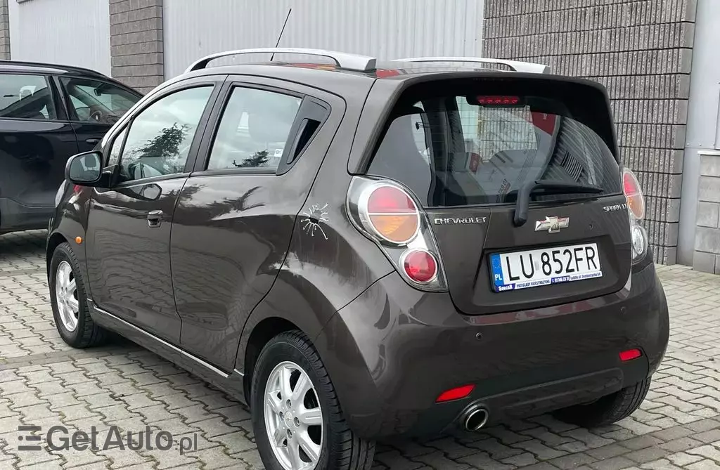 CHEVROLET Spark 