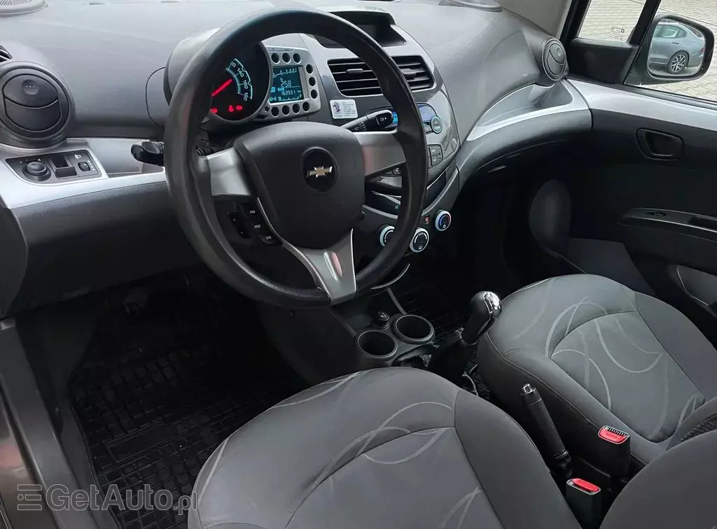 CHEVROLET Spark 