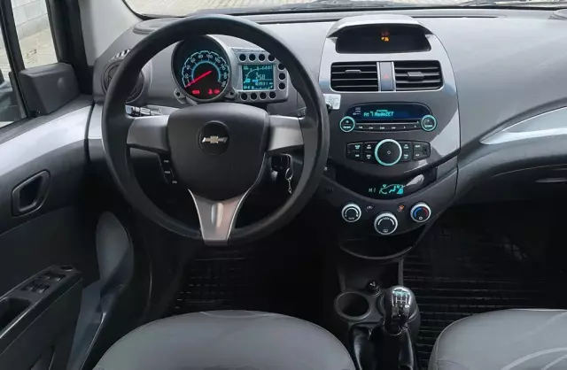 CHEVROLET Spark 
