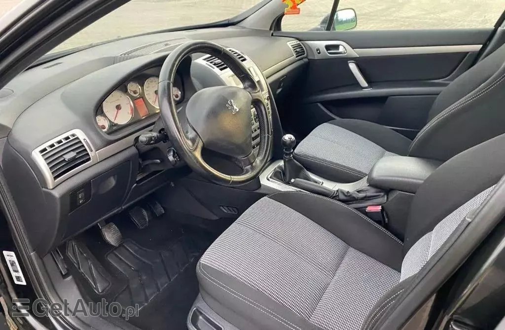 PEUGEOT 407 
