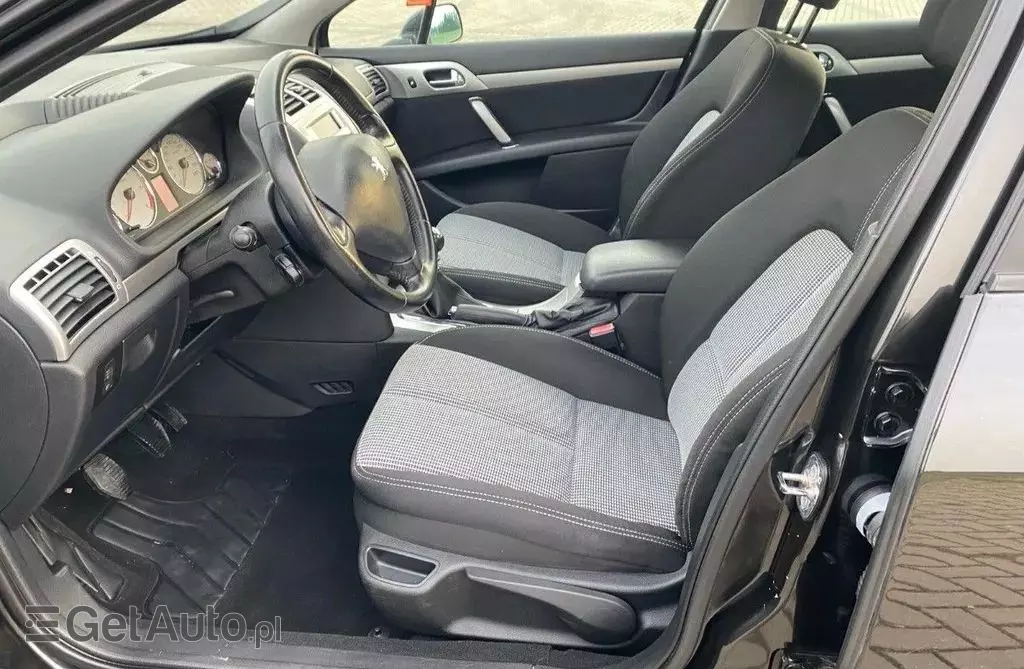 PEUGEOT 407 