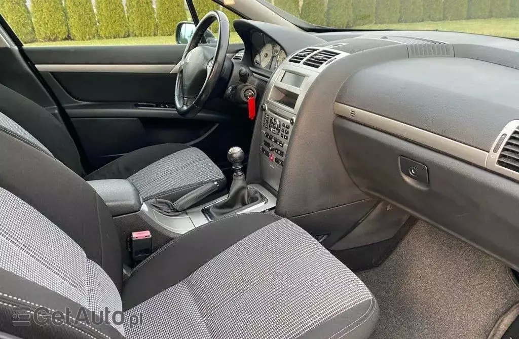PEUGEOT 407 