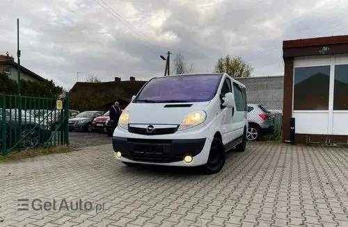 OPEL Vivaro 