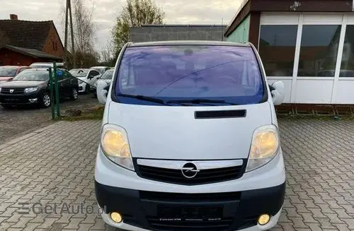 OPEL Vivaro 