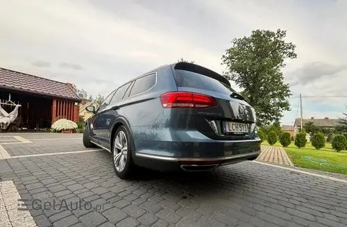 VOLKSWAGEN Passat Alltrack 
