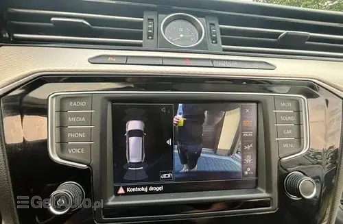 VOLKSWAGEN Passat Alltrack 