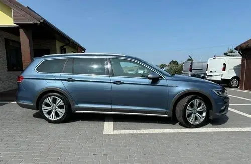 VOLKSWAGEN Passat Alltrack 