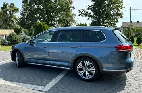 VOLKSWAGEN Passat Alltrack 