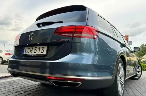 VOLKSWAGEN Passat Alltrack 