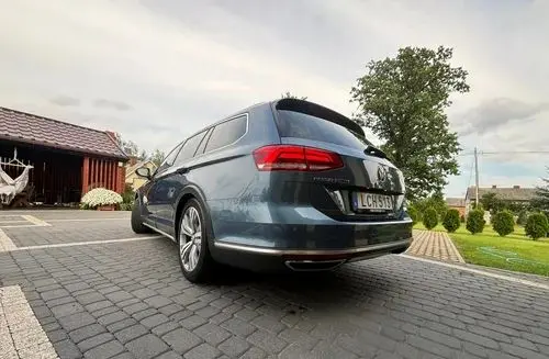 VOLKSWAGEN Passat Alltrack 