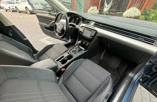 VOLKSWAGEN Passat Alltrack 