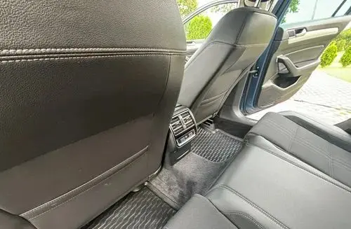 VOLKSWAGEN Passat Alltrack 