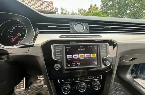 VOLKSWAGEN Passat Alltrack 