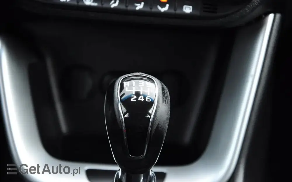 KIA Ceed 1.6 CRDi SCR L Business Line