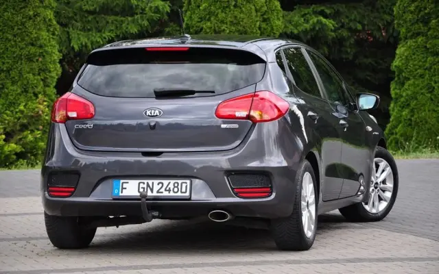 KIA Ceed 1.6 CRDi SCR L Business Line