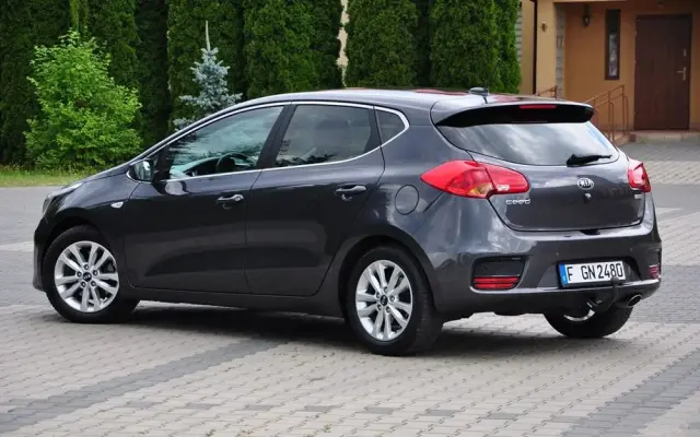 KIA Ceed 1.6 CRDi SCR L Business Line