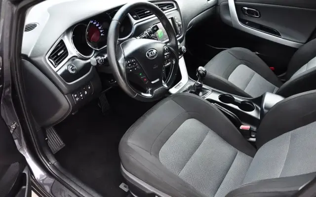 KIA Ceed 1.6 CRDi SCR L Business Line