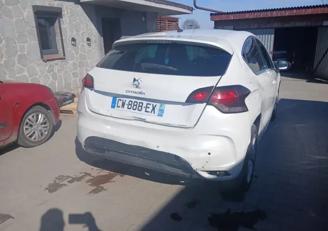 CITROËN DS4 E-HDi 110 Chic