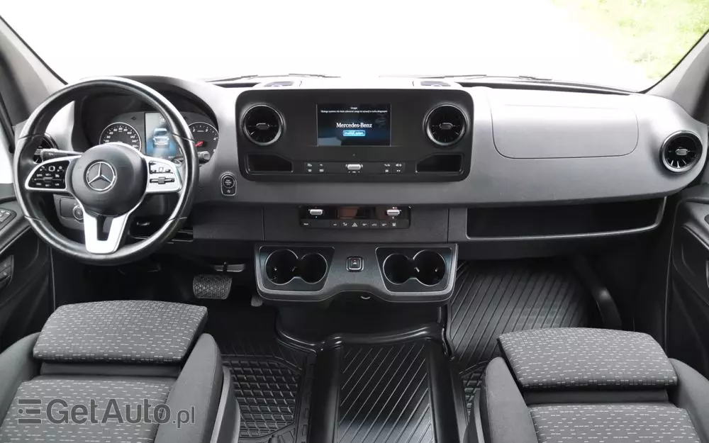 MERCEDES-BENZ Sprinter 319 CDI Standard SELECT 9G-Tronic 907.233
