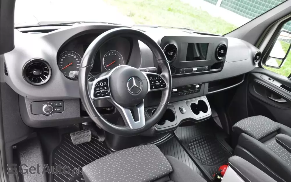 MERCEDES-BENZ Sprinter 319 CDI Standard SELECT 9G-Tronic 907.233