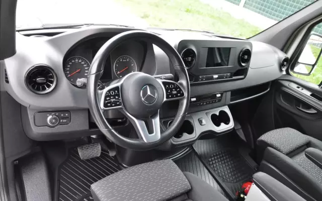MERCEDES-BENZ Sprinter 319 CDI Standard SELECT 9G-Tronic 907.233